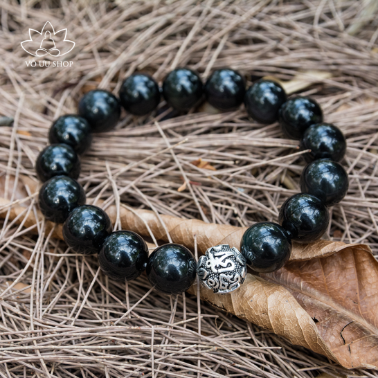 Vòng tay đeo đá obsidian charm viên bạc Tây Tạng thần chú Om Mani Padme Hum 